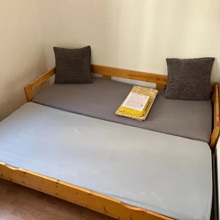 Cv - Calme, Clair Apartment
