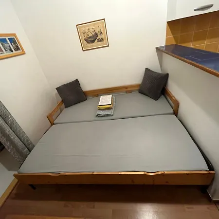 Cv - Calme, Clair Apartment